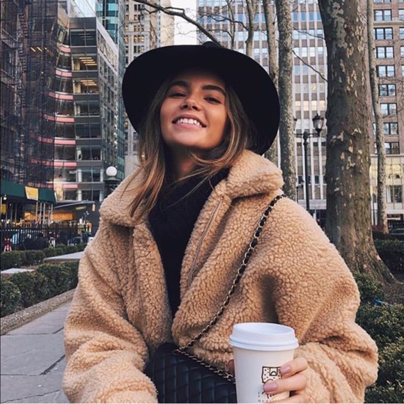 NEW! Oversized Fuzzy Teddy Jacket Camel Coat - Picture 4 of 6